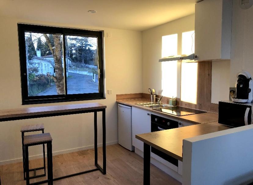 Immeuble Renove Au Centre D'auch. Appartement *